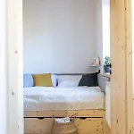 Vlasta Apt. #401 *