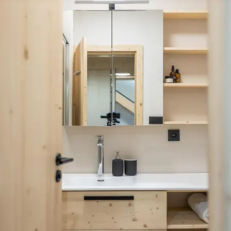 Vlasta Apt. #401 * Vysoké Tatry