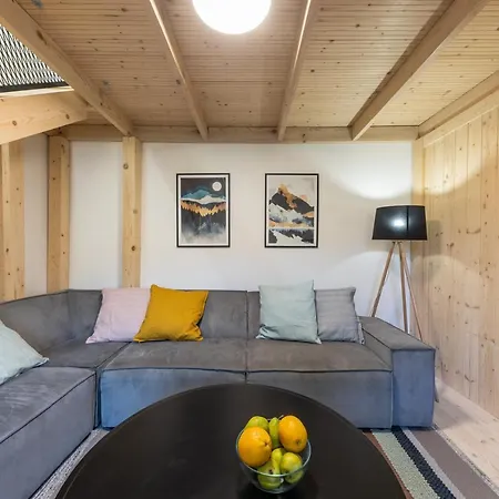 Vlasta Apt. #401 Apartman