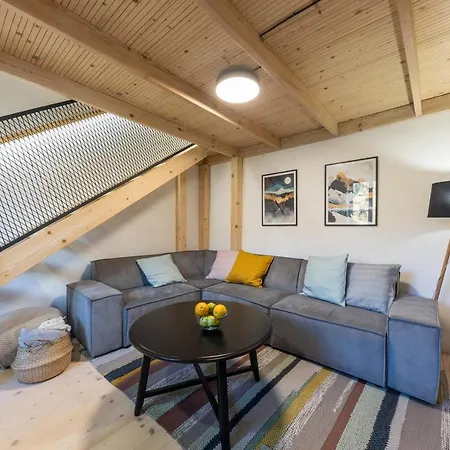 Vlasta Apt. #401 * Vysoké Tatry